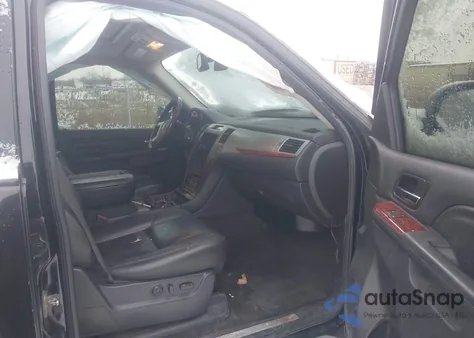 2012 Cadillac Escalade Esv Premium z USA, uszkodzony, nr VIN 1GYS4JEF0CR310045